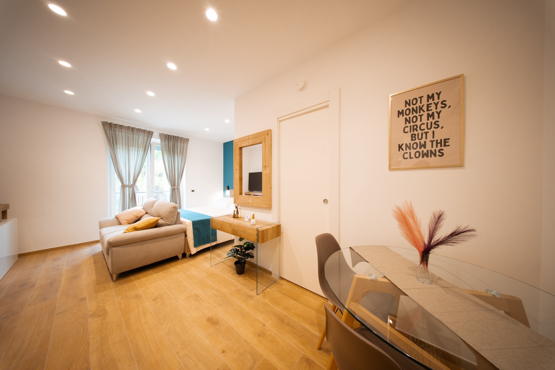 Camera 2 di Salernum Luxury Apartments
